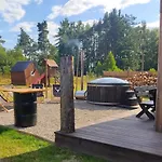 Gorskie Kaszuby ,golubie ,domek W Sielskim Klimacie ,niedaleko Jeziora Na Kaszubach-do 10 Osob,sauna ,balia,kominek, Cisza I Spokoj Ferienhaus Sikorzyno