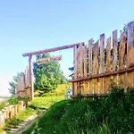 Gorskie Kaszuby ,golubie ,domek W Sielskim Klimacie ,niedaleko Jeziora Na Kaszubach-do 10 Osob,sauna ,balia,kominek, Cisza I Spokoj * Sikorzyno