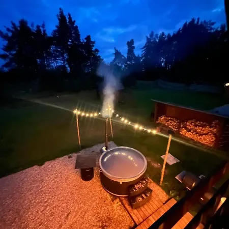 Gorskie Kaszuby ,golubie ,domek W Sielskim Klimacie ,niedaleko Stoku Koszalkowo Na Kaszubach-do 10 Osob,sauna ,balia,kominek,opcja Kuligu Sikorzyno