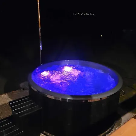 Gorskie Kaszuby ,golubie ,domek W Sielskim Klimacie ,niedaleko Stoku Koszalkowo Na Kaszubach-do 10 Osob,sauna ,balia,kominek,opcja Kuligu Casa vacanze Sikorzyno