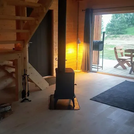 Feriehus Gorskie Kaszuby ,golubie ,domek W Sielskim Klimacie ,niedaleko Jeziora Na Kaszubach-do 10 Osob,sauna ,balia,kominek, Cisza I Spokoj Sikorzyno