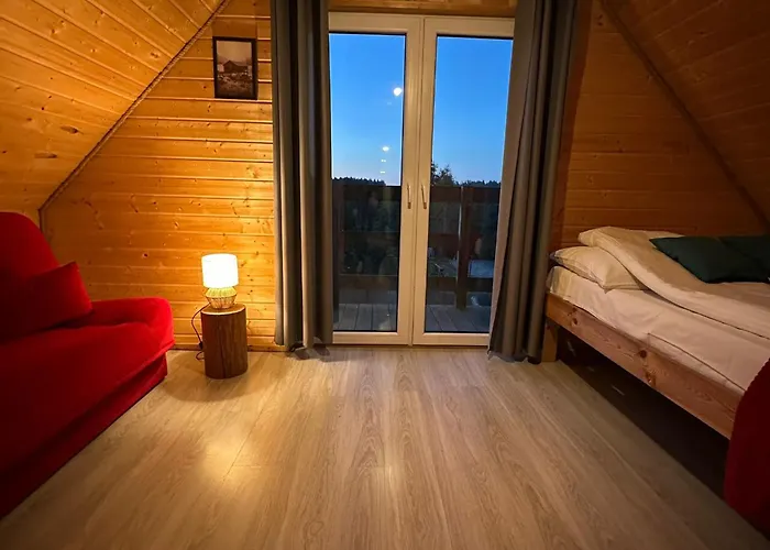 Gorskie Kaszuby ,golubie ,domek W Sielskim Klimacie ,niedaleko Stoku Koszalkowo Na Kaszubach-do 10 Osob,sauna ,balia,kominek,opcja Kuligu