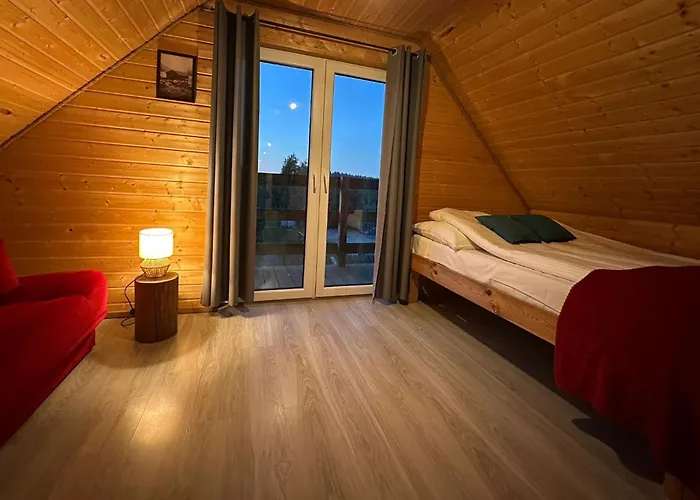 بيت للعطل Gorskie Kaszuby ,golubie ,domek W Sielskim Klimacie ,niedaleko Stoku Koszalkowo Na Kaszubach-do 10 Osob,sauna ,balia,kominek,opcja Kuligu Sikorzyno